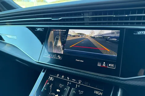 DF75XPU Audi SQ7 SQ7 TFSI Quattro Vorsprung 5dr Tiptronic Thumbnail #34