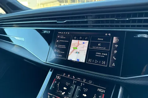 DF75XPU Audi SQ7 SQ7 TFSI Quattro Vorsprung 5dr Tiptronic Thumbnail #37