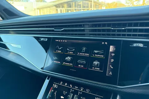 DF75XPU Audi SQ7 SQ7 TFSI Quattro Vorsprung 5dr Tiptronic Thumbnail #38