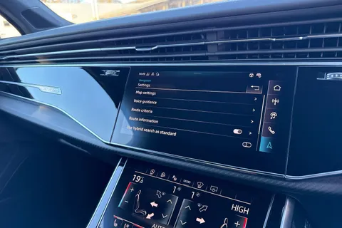 DF75XPU Audi SQ7 SQ7 TFSI Quattro Vorsprung 5dr Tiptronic Thumbnail #45