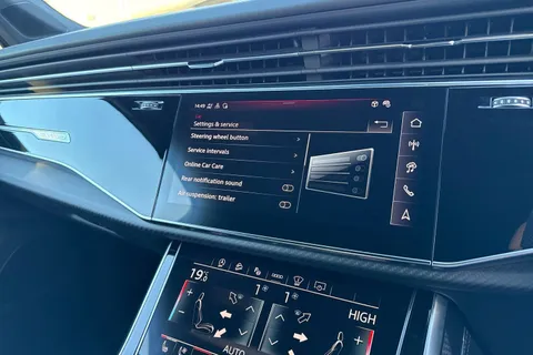 DF75XPU Audi SQ7 SQ7 TFSI Quattro Vorsprung 5dr Tiptronic Thumbnail #51