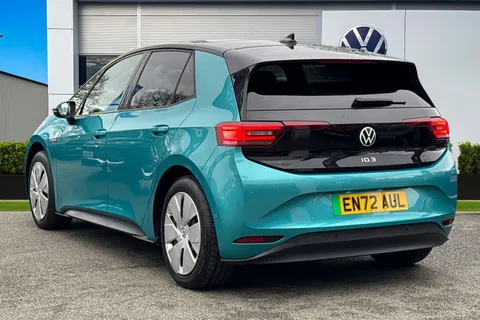 EN72AUL Volkswagen ID.3 107KW Family Pro 58kWh 5dr Auto | Heated Seats | Pan Roof | Rear Camera Thumbnail #2