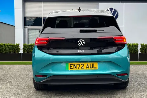 EN72AUL Volkswagen ID.3 107KW Family Pro 58kWh 5dr Auto | Heated Seats | Pan Roof | Rear Camera Thumbnail #4