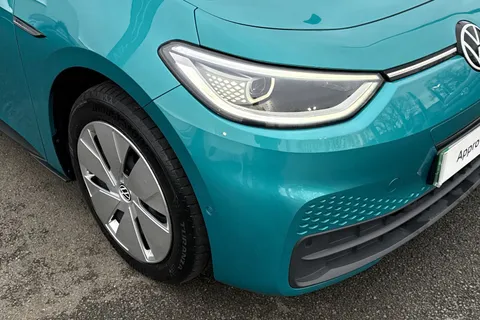 EN72AUL Volkswagen ID.3 107KW Family Pro 58kWh 5dr Auto | Heated Seats | Pan Roof | Rear Camera Thumbnail #8