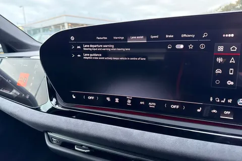 DE75TKV Audi A6 Avant Avant Edition 1 TDI quattro 204 PS S tronic Thumbnail #45