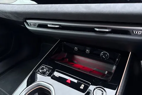 DE75TKV Audi A6 Avant Avant Edition 1 TDI quattro 204 PS S tronic Thumbnail #53