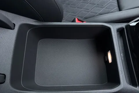 DE75TKV Audi A6 Avant Avant Edition 1 TDI quattro 204 PS S tronic Thumbnail #55