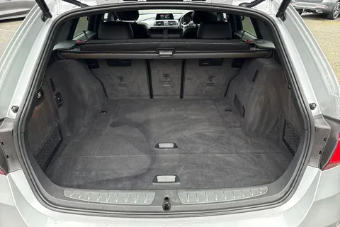 YC19HED BMW 3 Series 2.0 320i M Sport Shadow Edition Touring Auto Euro 6 (s/s) 5dr Thumbnail #8