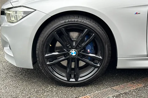 YC19HED BMW 3 Series 2.0 320i M Sport Shadow Edition Touring Auto Euro 6 (s/s) 5dr Thumbnail #14