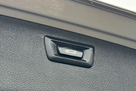 YC19HED BMW 3 Series 2.0 320i M Sport Shadow Edition Touring Auto Euro 6 (s/s) 5dr Thumbnail #39