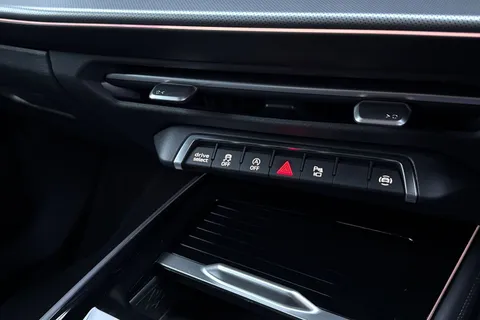 DC75PLO Audi Q3 SUV S line TFSI  150 PS S tronic Thumbnail #48