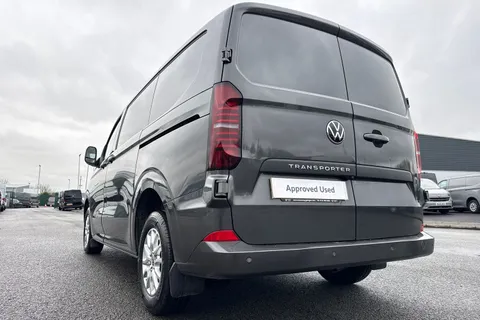 DG75CPY Volkswagen Transporter 2.0 TDI 110 Commerce Pro Van Thumbnail #8