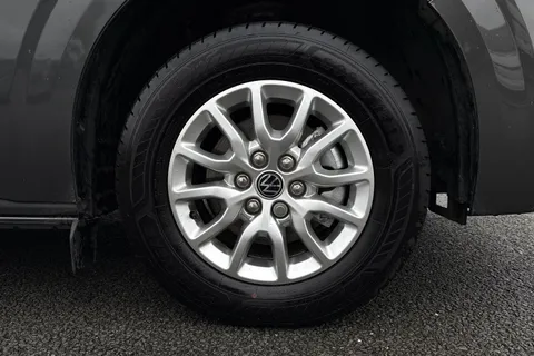 DG75CPY Volkswagen Transporter 2.0 TDI 110 Commerce Pro Van Thumbnail #10