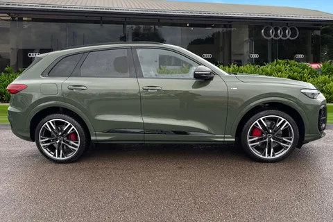 DC75THF Audi Q5 SUV Edition 1 TDI quattro 204 PS S tronic Thumbnail #4