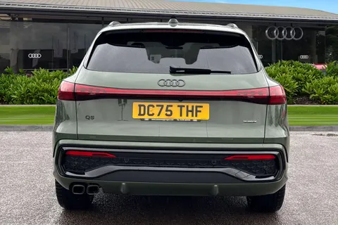 DC75THF Audi Q5 SUV Edition 1 TDI quattro 204 PS S tronic Thumbnail #5