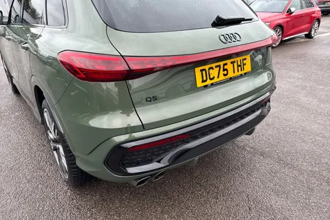 DC75THF Audi Q5 SUV Edition 1 TDI quattro 204 PS S tronic Thumbnail #8