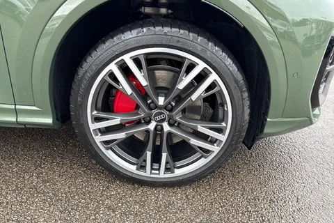 DC75THF Audi Q5 SUV Edition 1 TDI quattro 204 PS S tronic Thumbnail #10