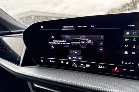 DC75THF Audi Q5 SUV Edition 1 TDI quattro 204 PS S tronic Thumbnail #22