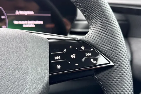 DC75THF Audi Q5 SUV Edition 1 TDI quattro 204 PS S tronic Thumbnail #26