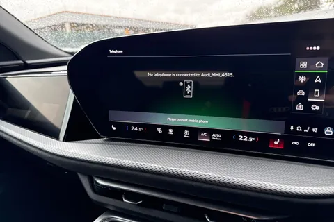 DC75THF Audi Q5 SUV Edition 1 TDI quattro 204 PS S tronic Thumbnail #38