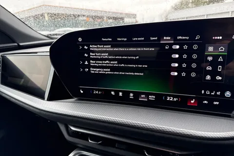 DC75THF Audi Q5 SUV Edition 1 TDI quattro 204 PS S tronic Thumbnail #46