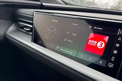 DC75THF Audi Q5 SUV Edition 1 TDI quattro 204 PS S tronic Thumbnail #50