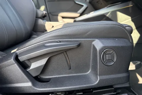 PX75YUS Audi A3 S line TFSI 150 PS S tronic Thumbnail #42