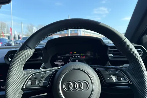 PX75YUS Audi A3 S line TFSI 150 PS S tronic Thumbnail #45