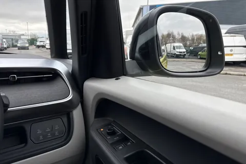 KY25RWW Volkswagen ID. Buzz 210kW Style Pro 79kWh 5dr Auto Thumbnail #22