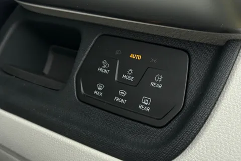 KY25RWW Volkswagen ID. Buzz 210kW Style Pro 79kWh 5dr Auto Thumbnail #37