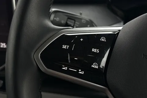 KY25RWW Volkswagen ID. Buzz 210kW Style Pro 79kWh 5dr Auto Thumbnail #40