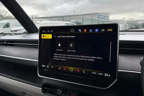 KY25RWW Volkswagen ID. Buzz 210kW Style Pro 79kWh 5dr Auto Thumbnail #52