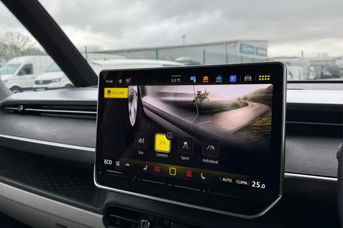 KY25RWW Volkswagen ID. Buzz 210kW Style Pro 79kWh 5dr Auto Thumbnail #56