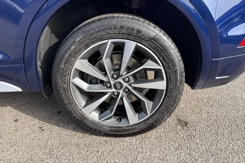 DA22HFE Audi Q5 S line 45 TFSI quattro 265 PS S tronic Thumbnail #12