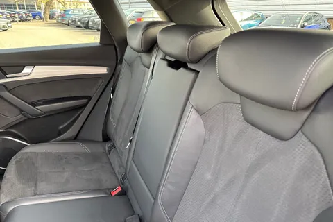 DA22HFE Audi Q5 S line 45 TFSI quattro 265 PS S tronic Thumbnail #19