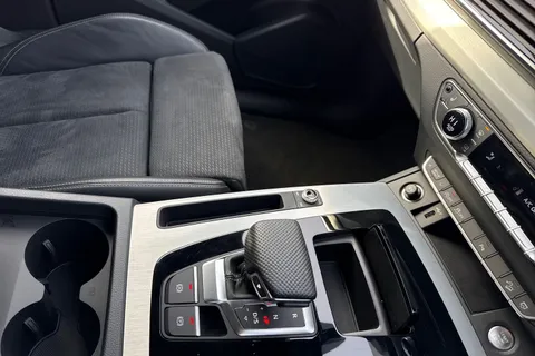 DA22HFE Audi Q5 S line 45 TFSI quattro 265 PS S tronic Thumbnail #23