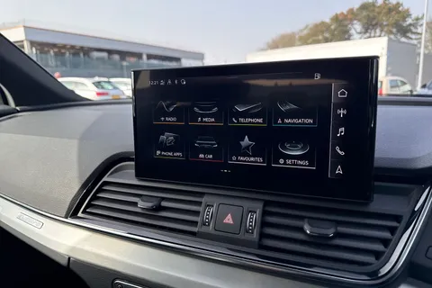 DA22HFE Audi Q5 S line 45 TFSI quattro 265 PS S tronic Thumbnail #33