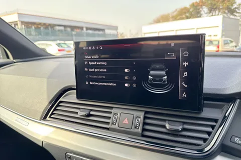 DA22HFE Audi Q5 S line 45 TFSI quattro 265 PS S tronic Thumbnail #44