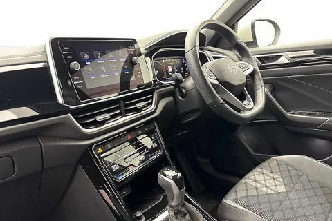 DC25ZLO Volkswagen T-Roc 2.0 TDI 150 EVO R-Line 5dr DSG ⭐Rear view camera, Low TAX £195 a year⭐ Thumbnail #2