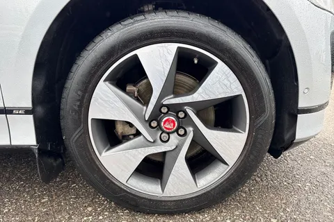 MV69NNY Jaguar I-Pace 400 90kWh SE Auto 4WD 5dr Thumbnail #7