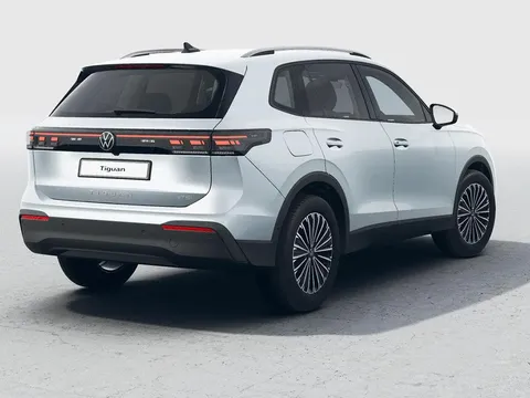  Volkswagen Tiguan 1.5 eTSI MHEV Match DSG Euro 6 (s/s) 5dr Thumbnail #4