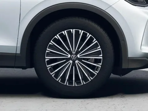  Volkswagen Tiguan 1.5 eTSI MHEV Match DSG Euro 6 (s/s) 5dr Thumbnail #8