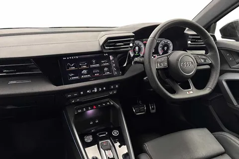 KT25YFB Audi A3 Black Edition 35 TFSI  150 PS S tronic Thumbnail #2