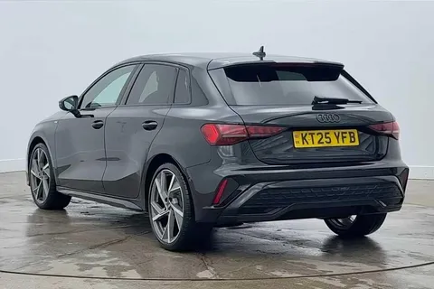 KT25YFB Audi A3 Black Edition 35 TFSI  150 PS S tronic Thumbnail #3