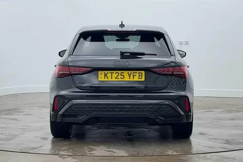 KT25YFB Audi A3 Black Edition 35 TFSI  150 PS S tronic Thumbnail #9