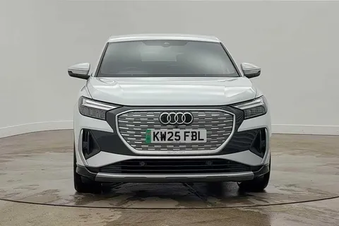 8 of 13 for Audi Q4 e-tron Q4 Sportback S line 45 e-tron 210,00 kW