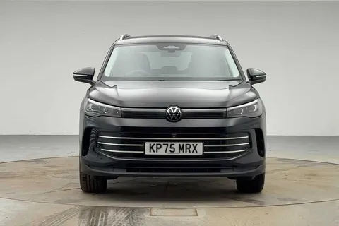 KP75MRX Volkswagen Tiguan 1.5 eTSI 150 Elegance 5dr DSG Thumbnail #7