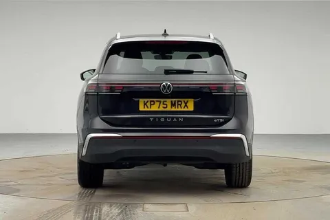 KP75MRX Volkswagen Tiguan 1.5 eTSI 150 Elegance 5dr DSG Thumbnail #8