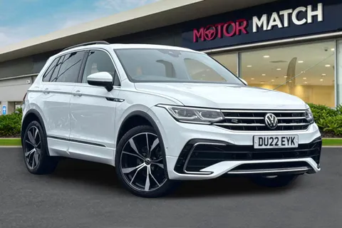DU22EYK Volkswagen Tiguan 1.5 TSI R-Line DSG Euro 6 (s/s) 5dr Thumbnail #1