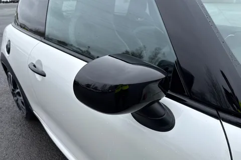 PE23ZBX Mini Hatch 2.0 John Cooper Works Steptronic Euro 6 (s/s) 3dr Thumbnail #30